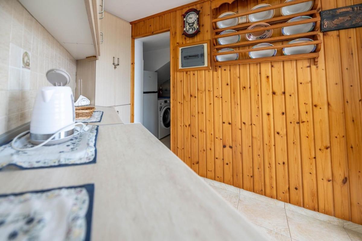 Springs Petronas Apartment Archangelos  Eksteriør billede