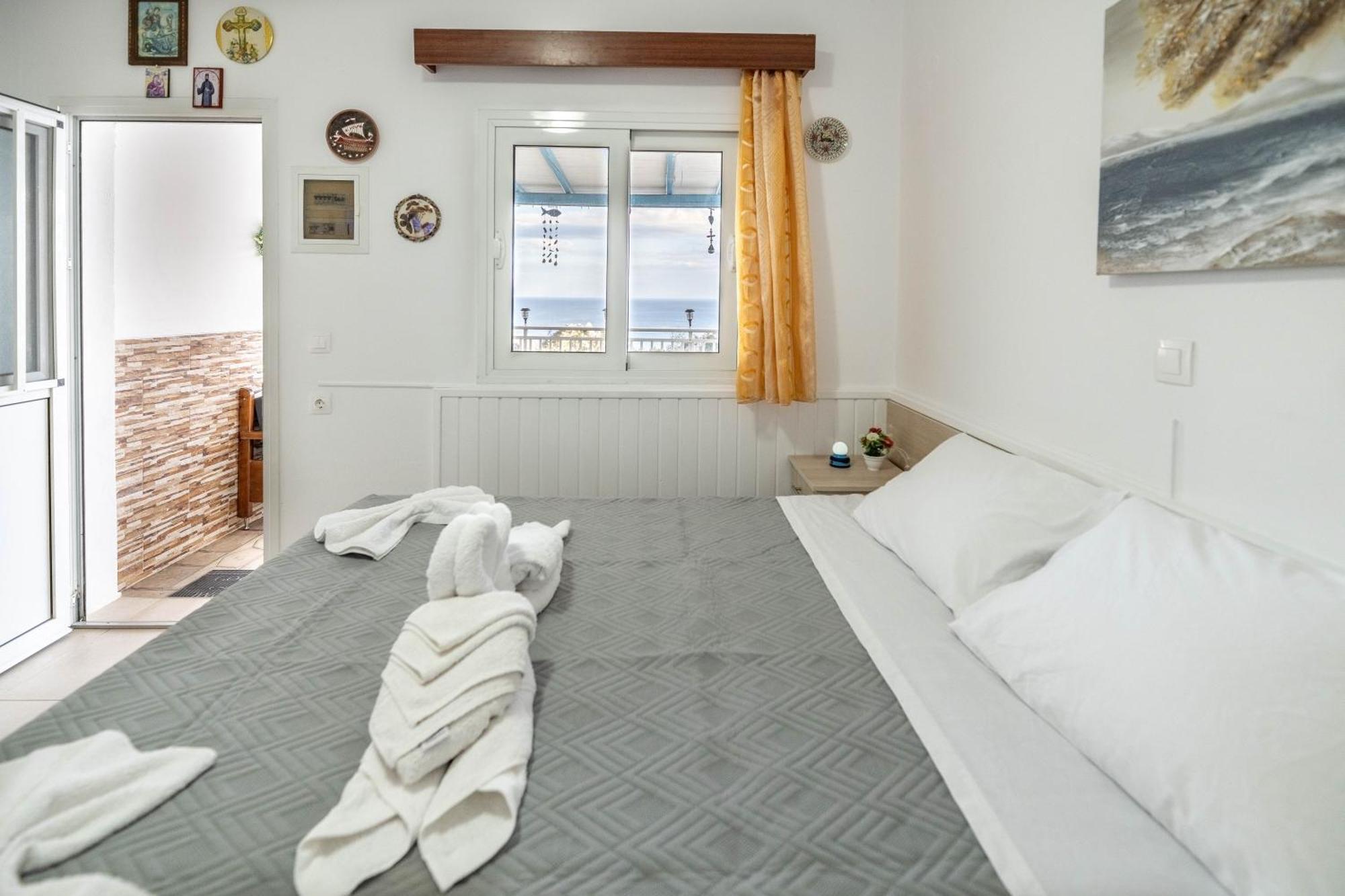 Springs Petronas Apartment Archangelos  Eksteriør billede